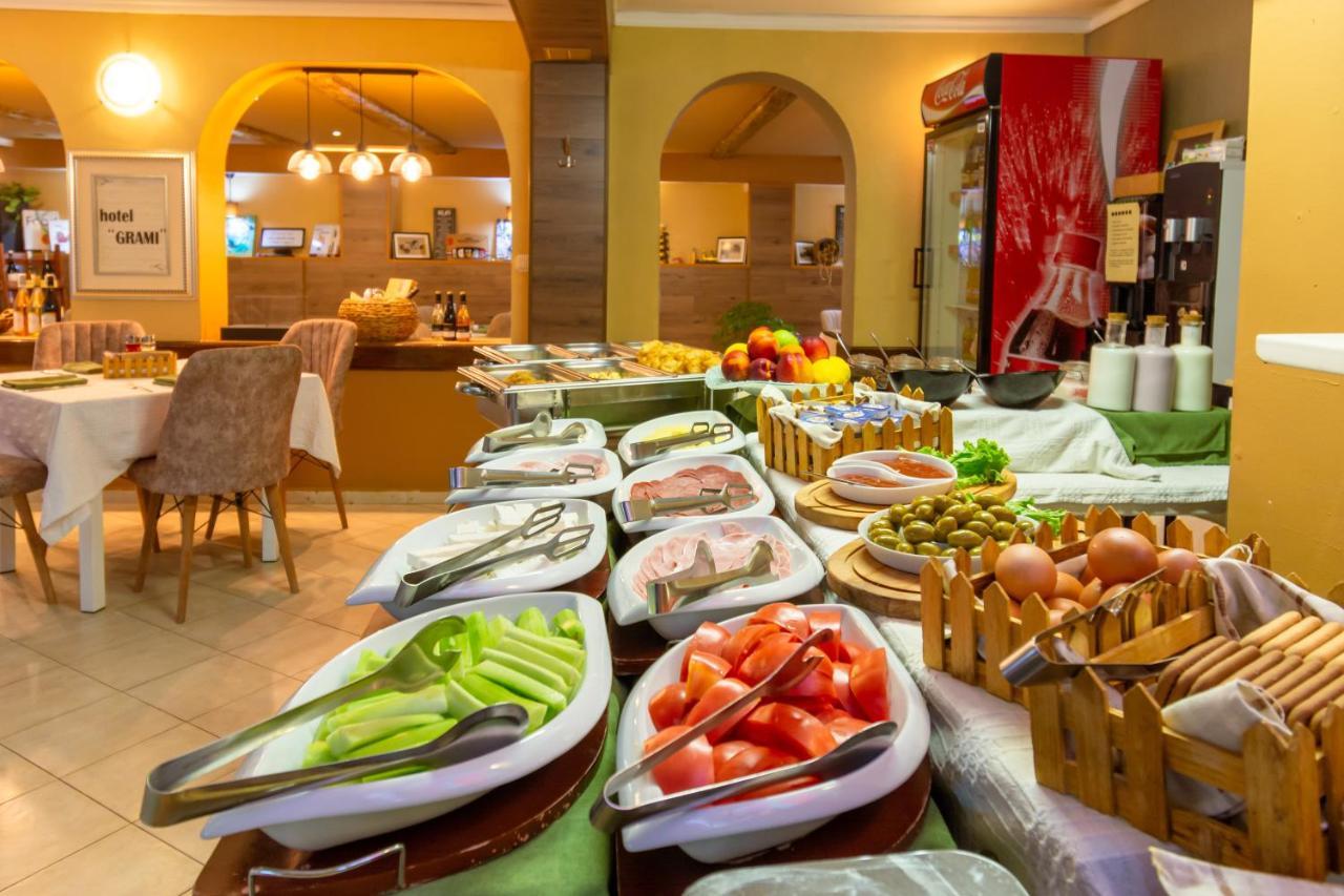 Grami Hotel Bansko Esterno foto
